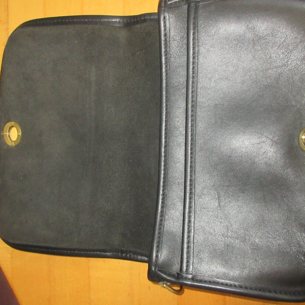 COACH Vintage Black Leather Flap TurnLock Messenger Handbag NO STRAP - Picture 7 of 10